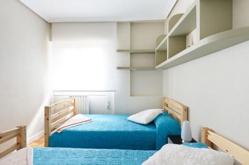 Aca Y Alla Apartamento Alfonso El Batallador Pamplona Exterior foto