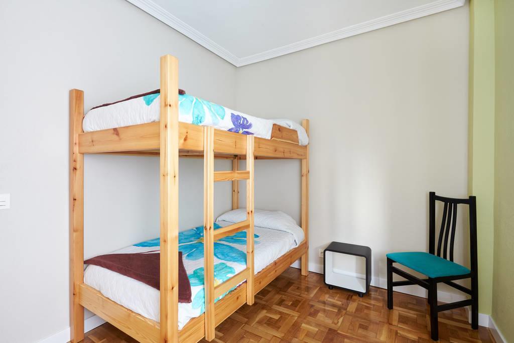 Aca Y Alla Apartamento Alfonso El Batallador Pamplona Exterior foto