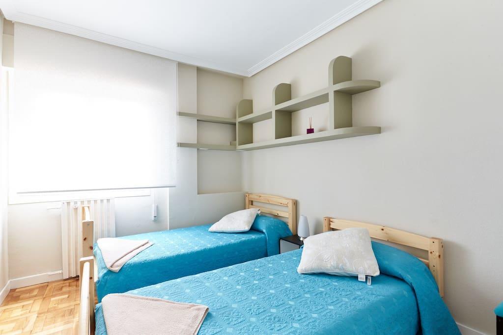 Aca Y Alla Apartamento Alfonso El Batallador Pamplona Exterior foto